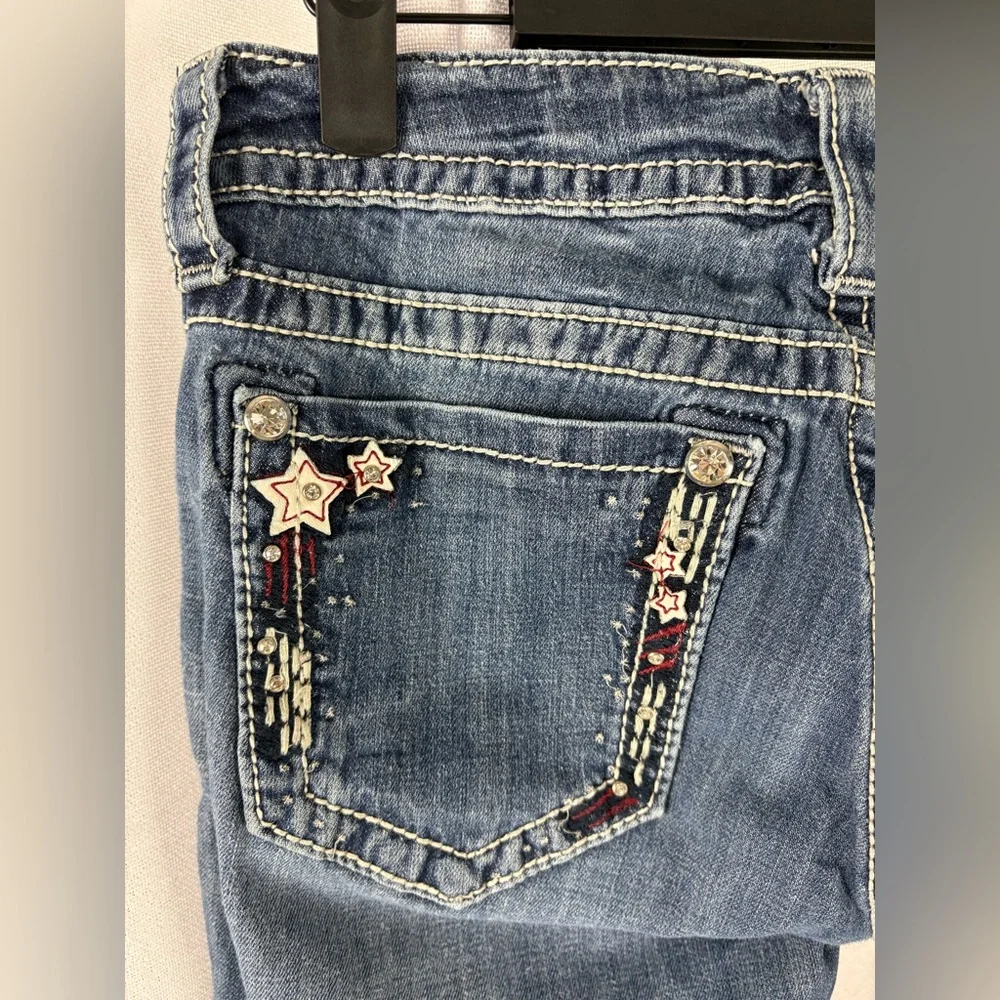 Miss Me | Star Cuffed Capri Jeans Size 28 Low Rise - Picture 8 of 14